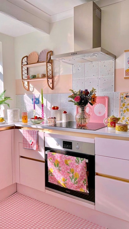 pink kitchen