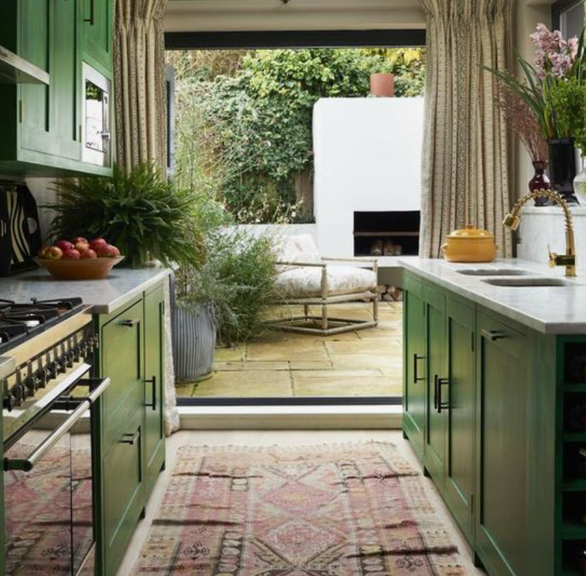 Kitchens in Green